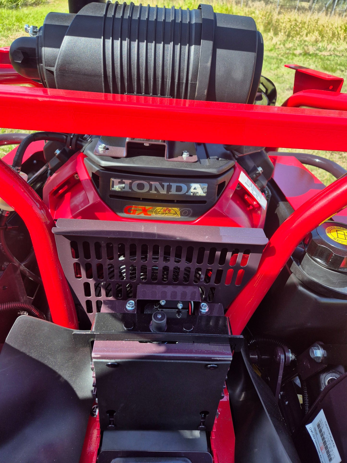 Razorback CMX2406 (Honda Engine) Ride On Mower