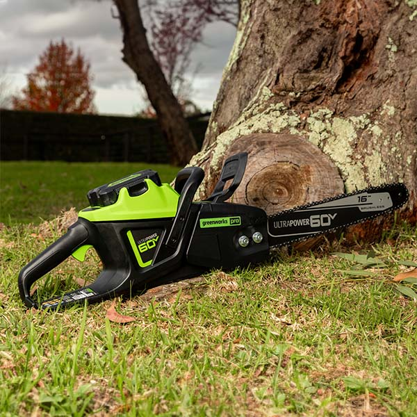 Greenworks 60V Pro Brushless Chainsaw (16″)