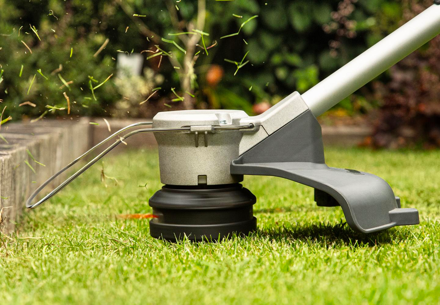 Honda HHT36BXB Battery Domestic Lawn Trimmer Kit