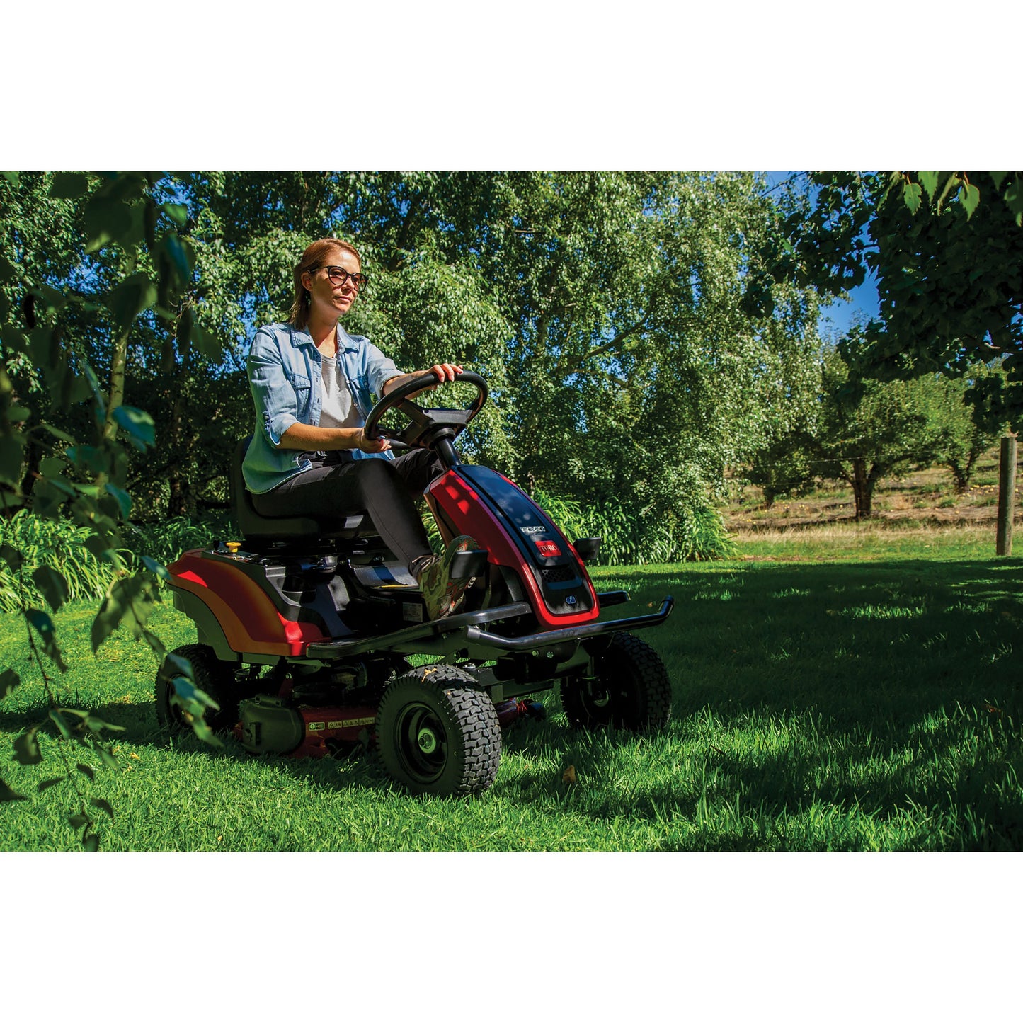 Toro eS3000SD 30" (75500) Battery Powered Ride-On Mower