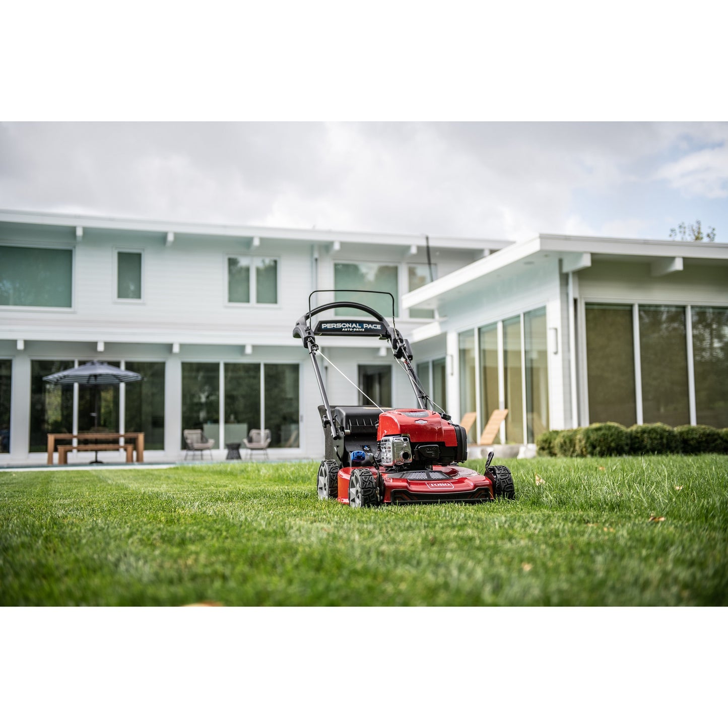 Toro 22" (21464) Recycler® Personal Pace® Auto-Drive™ Electric Start Mower