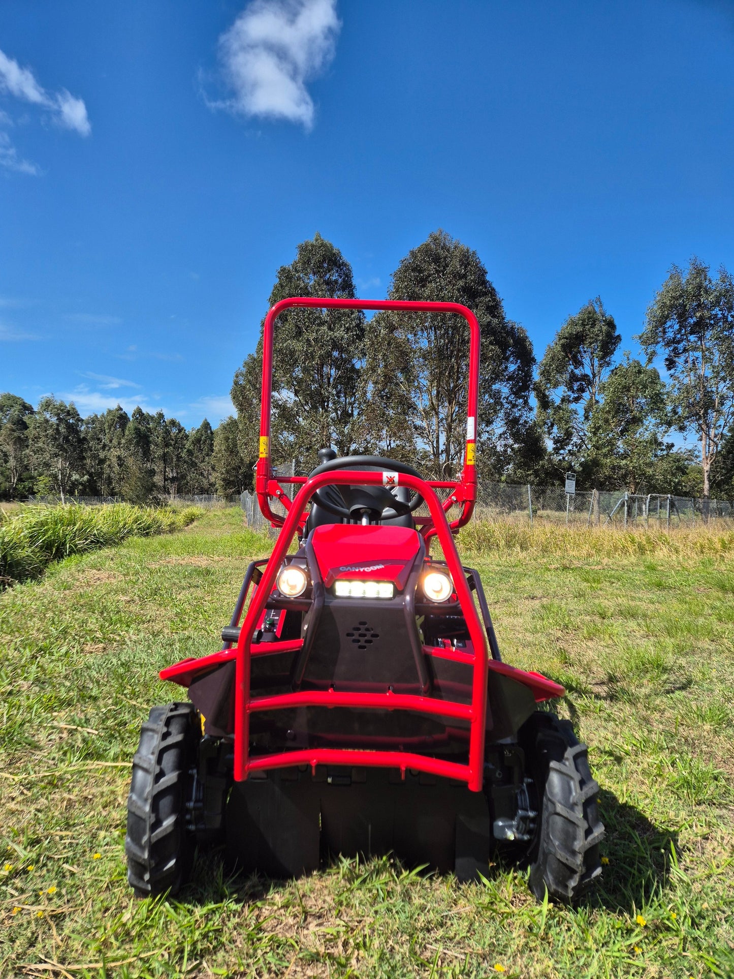 Razorback CMX2406 (Honda Engine) Ride On Mower