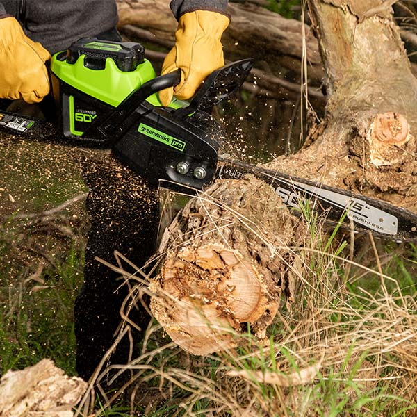 Greenworks 60V Pro Brushless Chainsaw (16″)