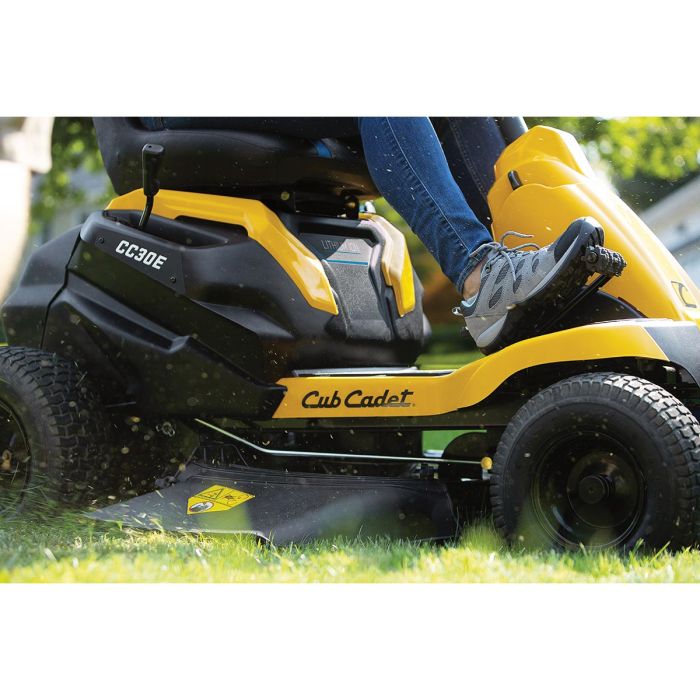 Cub Cadet CC 30 E Electric Ride-on Ride On Mower