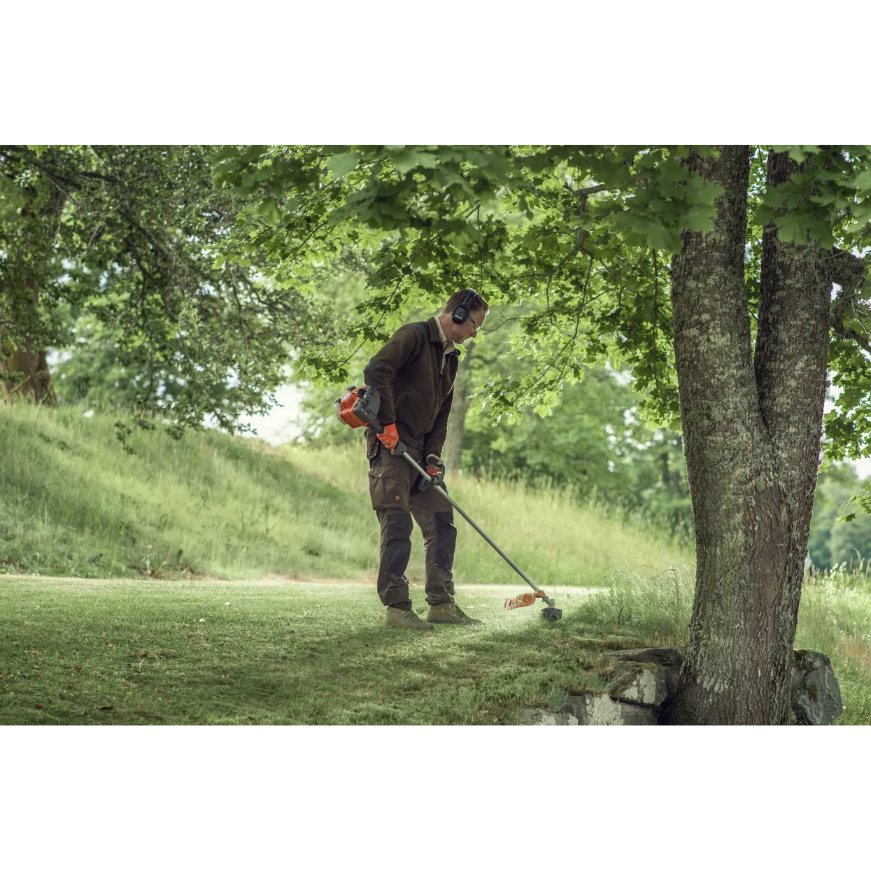 Husqvarna 325L Petrol Grass Trimmer