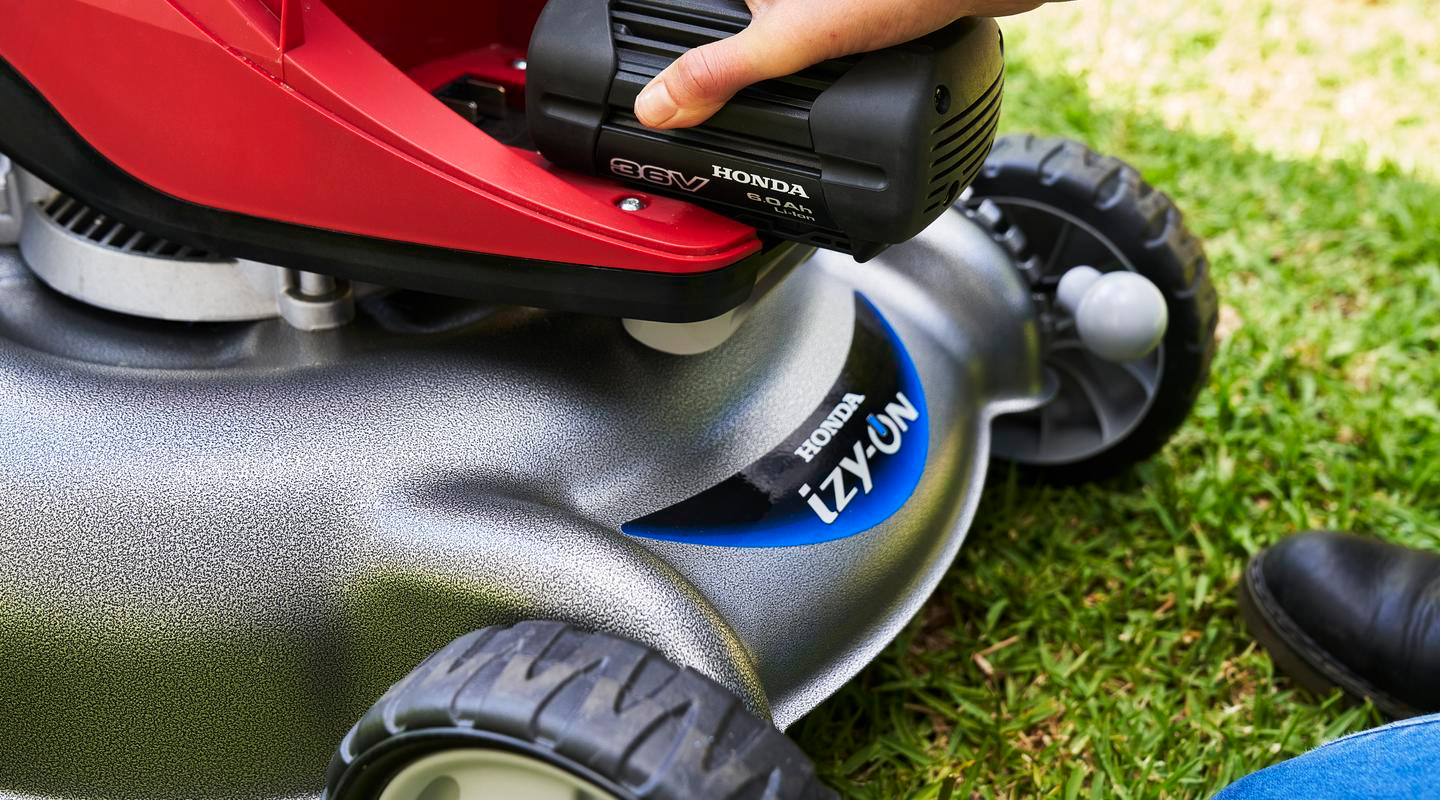 Honda HRG416 Battery Mower