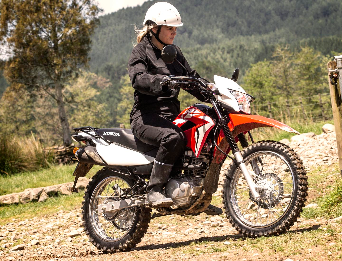 Honda XR150L Motorbike
