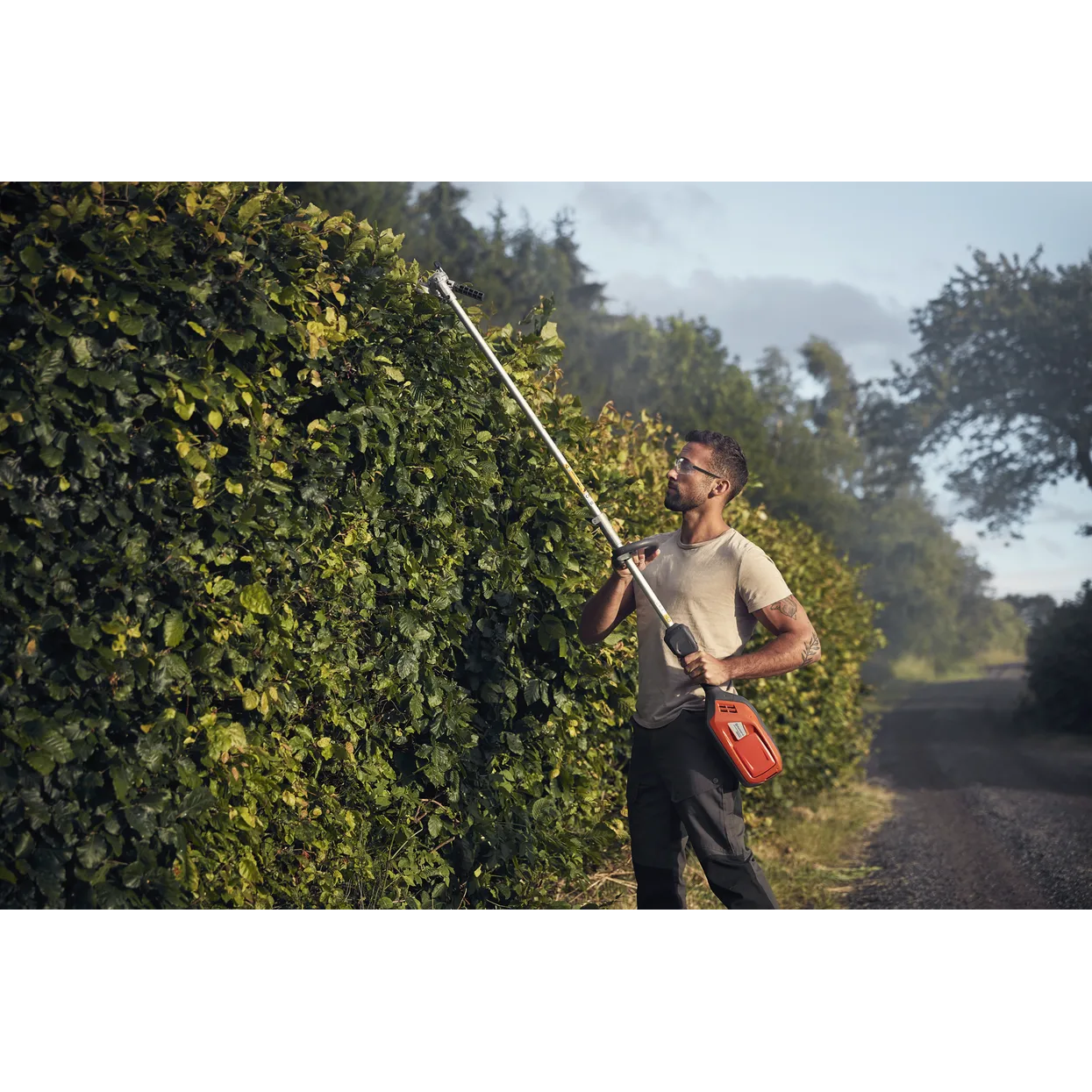 Husqvarna 325iLK without battery and charger
