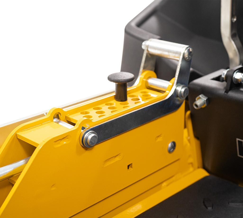 Hustler Super Z HyperDrive 72 Zero Turn Mower