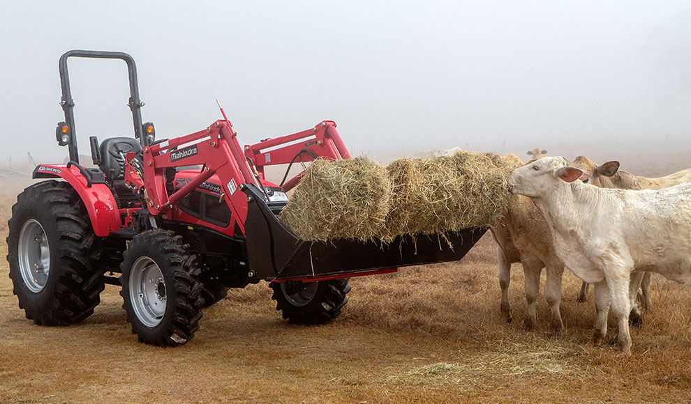 Mahindra 3650 PST Tractor  - With Loader, Grill Guard & Canopy