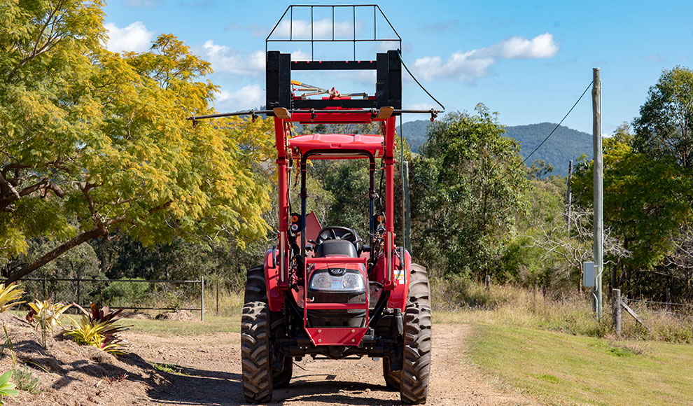 Mahindra 3650 PST Tractor  - With Loader, Grill Guard & Canopy
