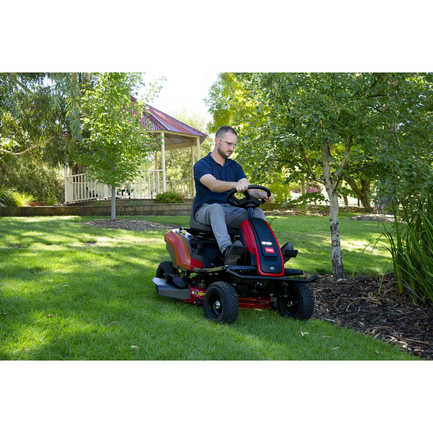 Toro eS3000SD 30" (75500) Battery Powered Ride-On Mower