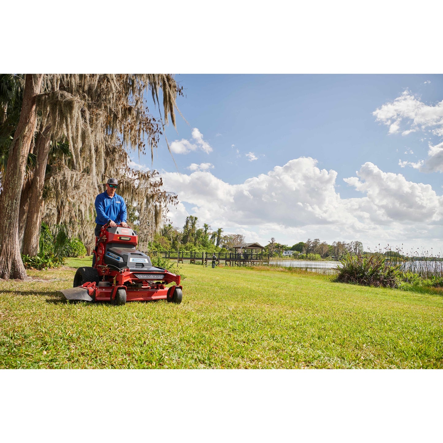 Toro 52" (18850TE) GrandStand® Revolution